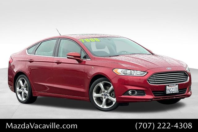 2013 Ford Fusion SE's photo