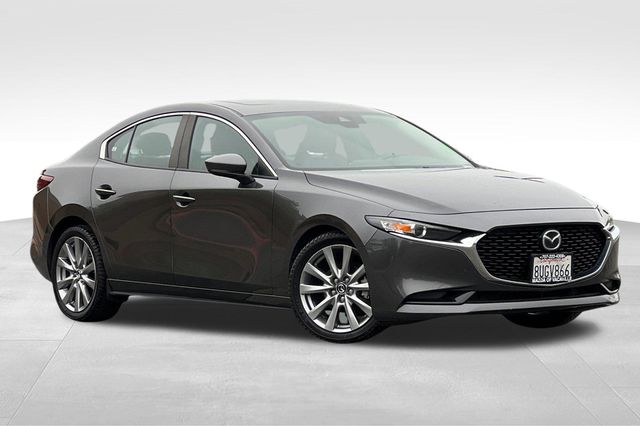 Used 2021 Mazda Mazda3 Preferred with VIN JM1BPACL4M1315092 for sale in Vacaville, CA