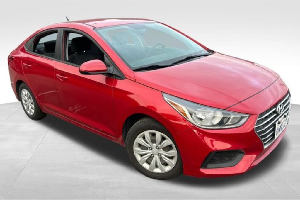 Used 2021 Hyundai Accent SE Sedan