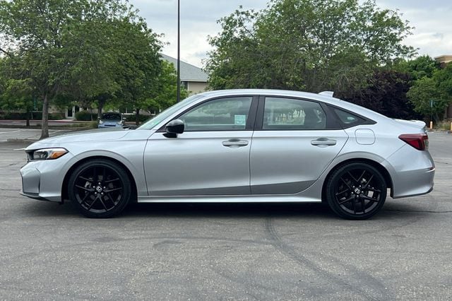 2025 Honda Civic Sport photo 6