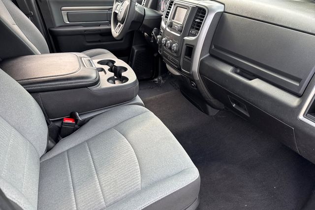 2024 RAM Ram 1500 Classic SLT - Photo 16