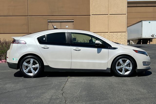 2012 Chevrolet Volt Base photo 2