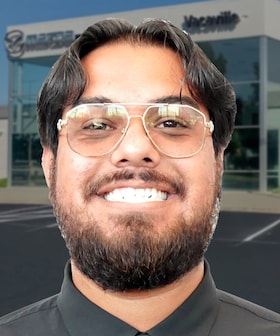 Staff member Jorge Bermudez from 3d5072bdb037