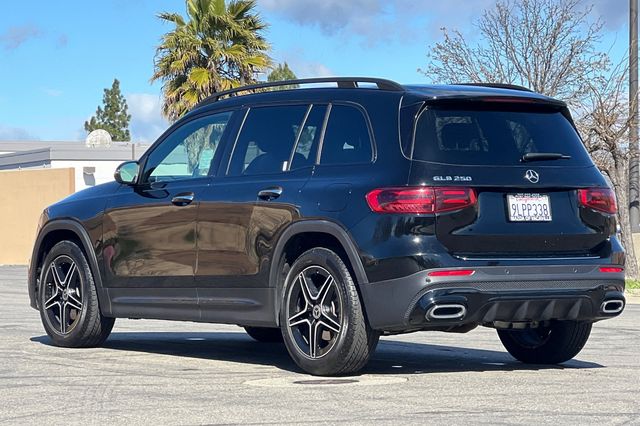 2024 Mercedes-Benz GLB GLB 250 photo 5