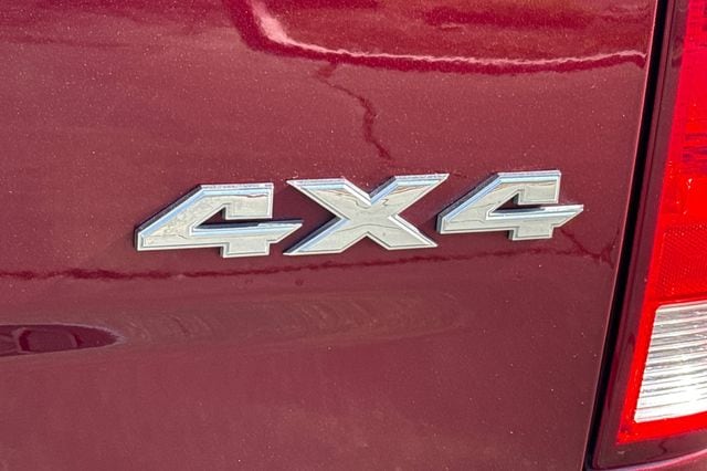 2024 RAM Ram 1500 Classic SLT - Photo 29