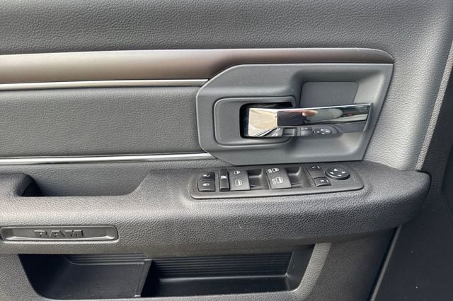 2024 RAM Ram 1500 Classic SLT - Photo 11