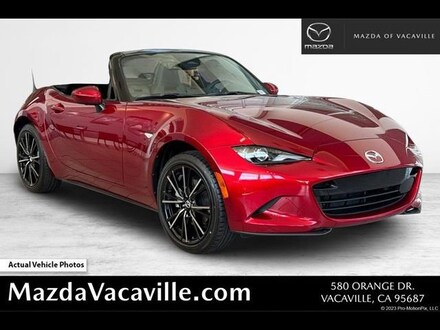 2025 Mazda MX-5 MIATA Grand Touring CONVERTIBLE