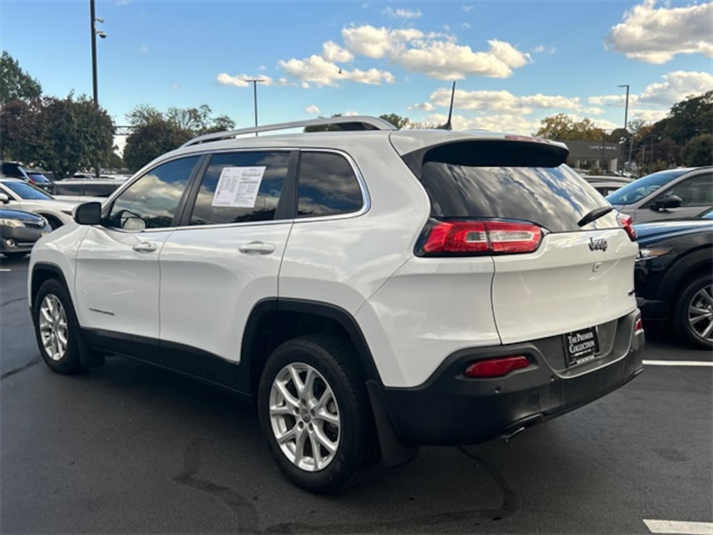 Used 2016 Jeep Cherokee Latitude SUV