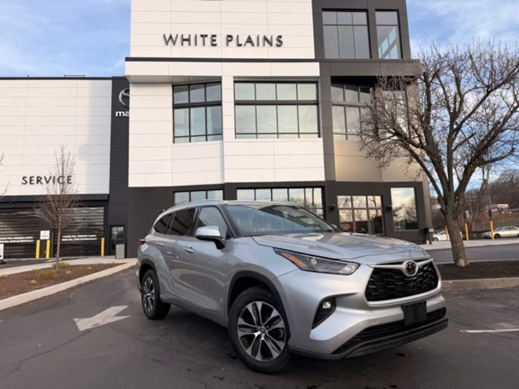Used 2022 Toyota Highlander XLE SUV