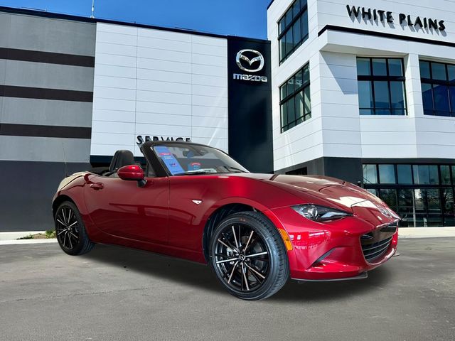 2026 Mazda MX-5 Miata Grand Touring's photo