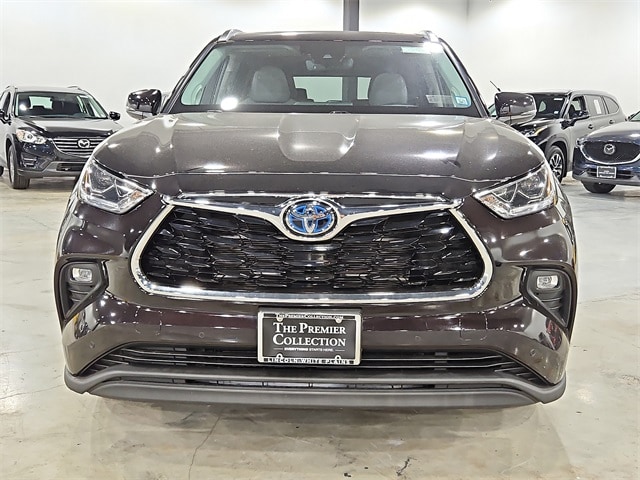 Used 2021 Toyota Highlander Limited with VIN 5TDXBRCHXMS044962 for sale in Nyack, NY