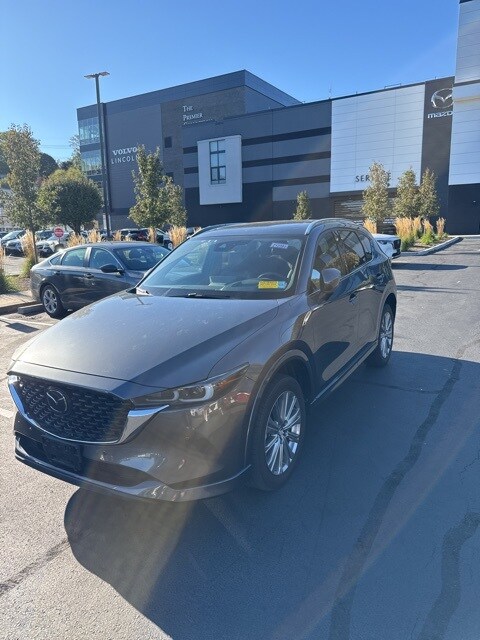 2023 Mazda CX-5 2.5 Turbo Signature photo 2
