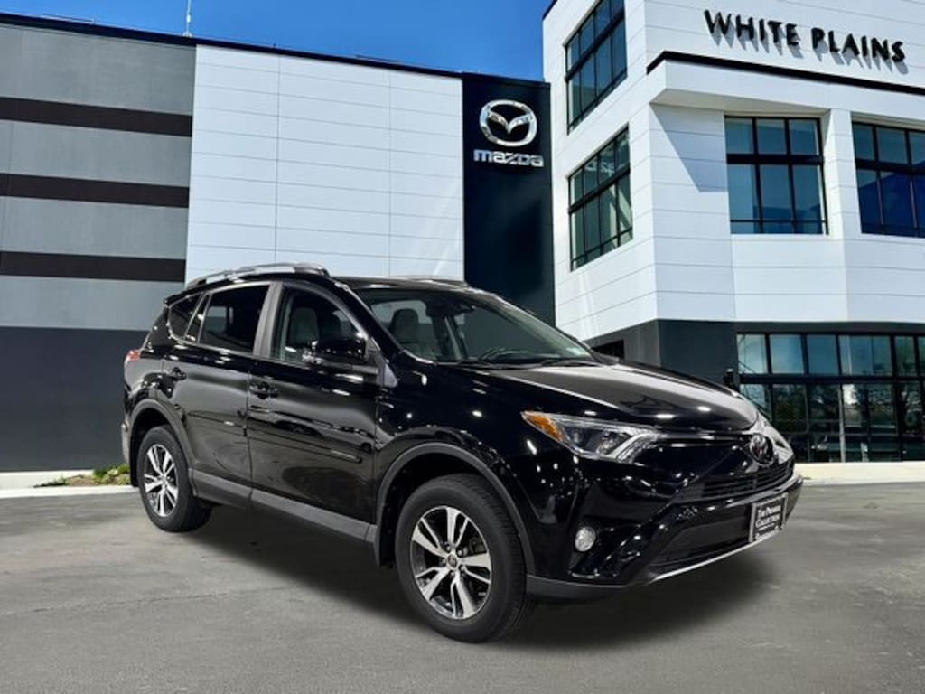 Used 2018 Toyota RAV4 XLE SUV
