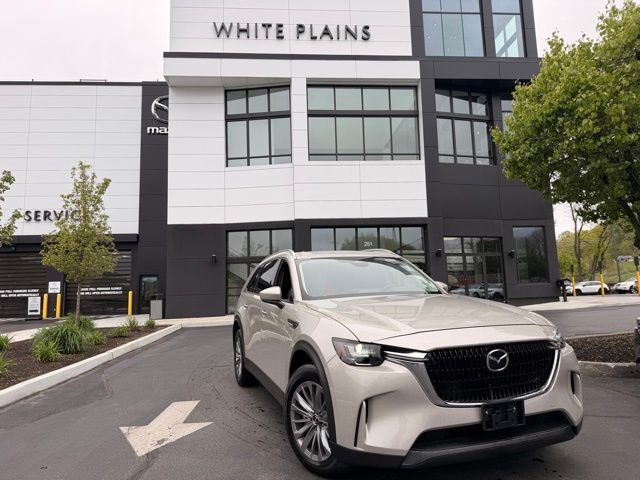 2024 Mazda CX-90 PHEV Preferred Package's photo