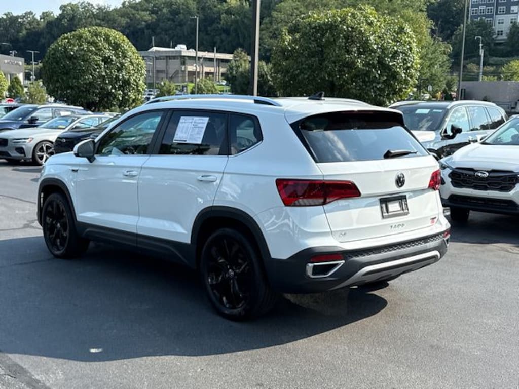 Used 2022 Volkswagen Taos 1.5T SE SUV