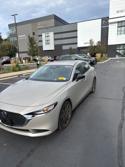 2025 Mazda Mazda3 2.5 Select Sport Sedan photo 2