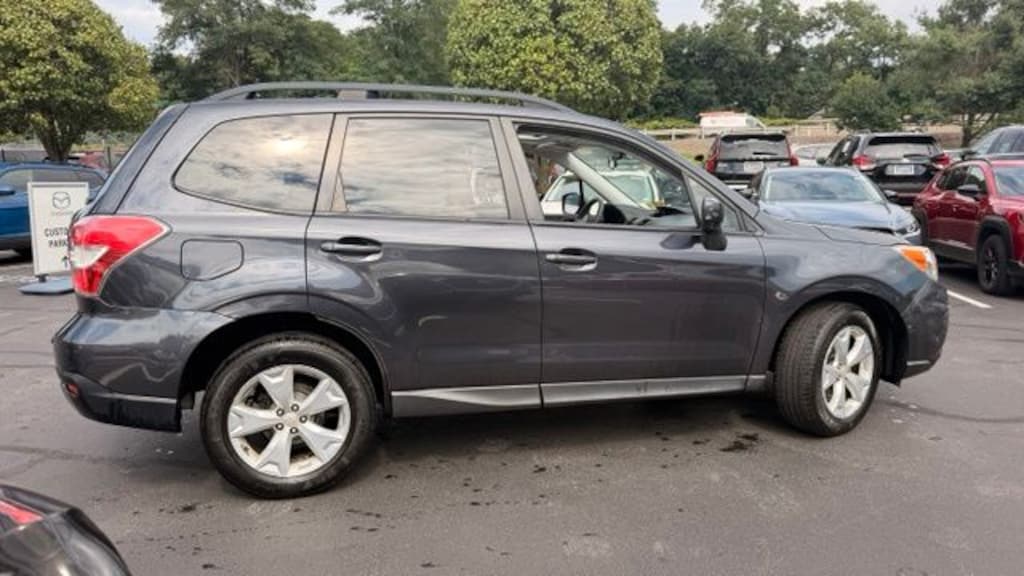 Used 2015 Subaru Forester 2.5i Premium SUV