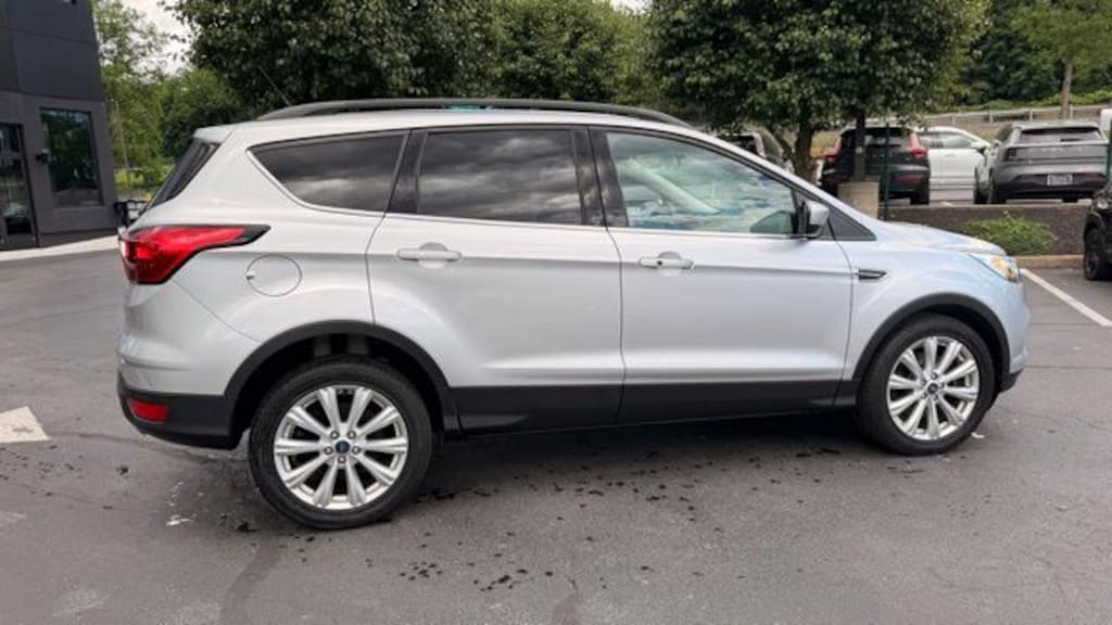 Used 2019 Ford Escape SEL SUV