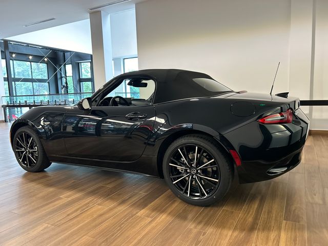 2026 Mazda MX-5 Miata Grand Touring - Photo 3
