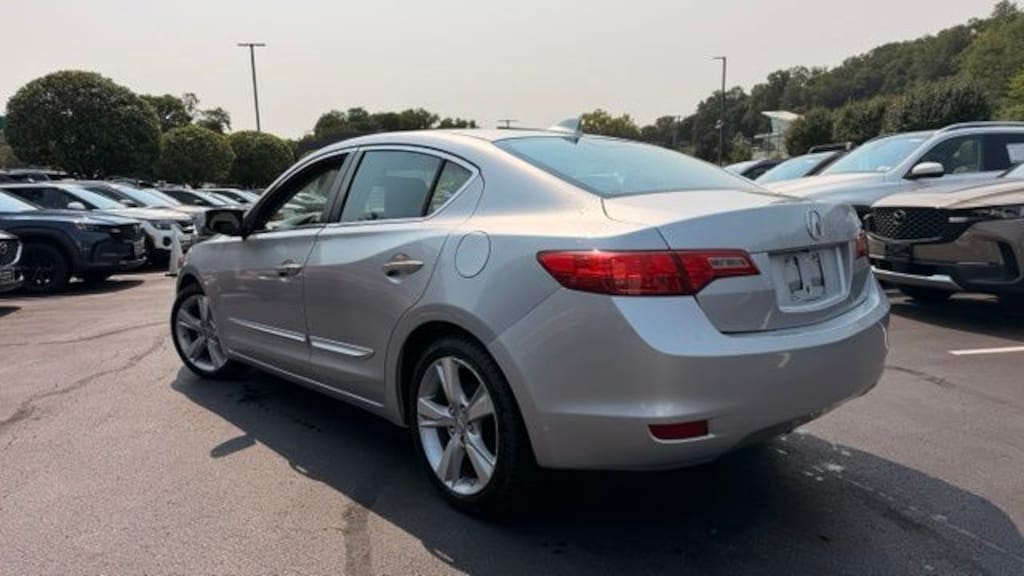 Used 2015 Acura ILX 2.0L Sedan