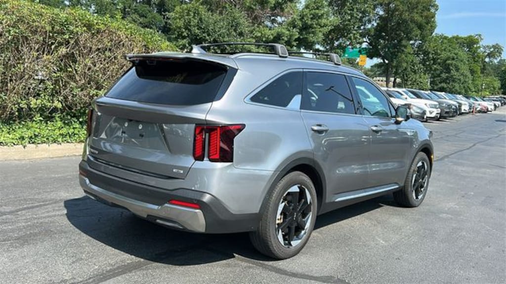 Used 2025 Kia Sorento Hybrid SX Prestige SUV