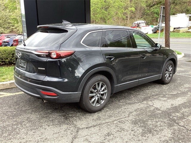 2022 Mazda CX-9 Touring photo 2