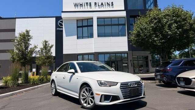 2019 Audi A4 2.0T quattro S tronic Premium's photo