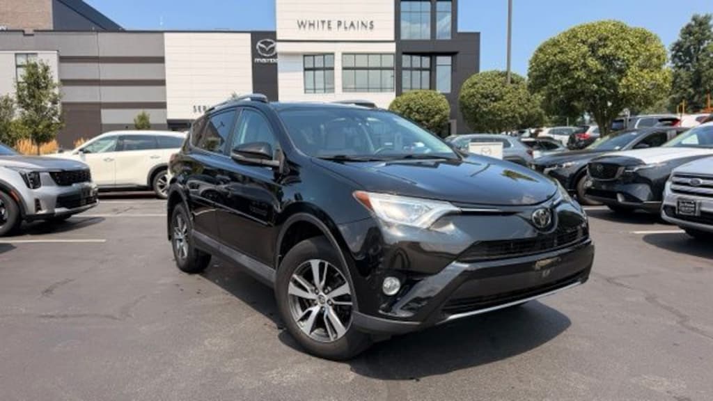 Used 2018 Toyota RAV4 XLE SUV