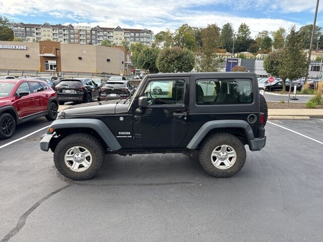 2016 Jeep Wrangler Sport photo 2