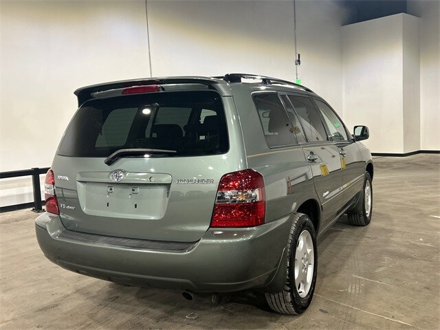 Used 2006 Toyota Highlander  with VIN JTEEP21A360163945 for sale in Elmsford, NY