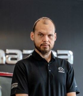 Staff member Ernesto Fernandez from ID_260867