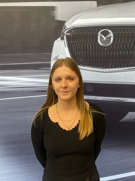 Staff member Valentina Garville from ID_d4b895