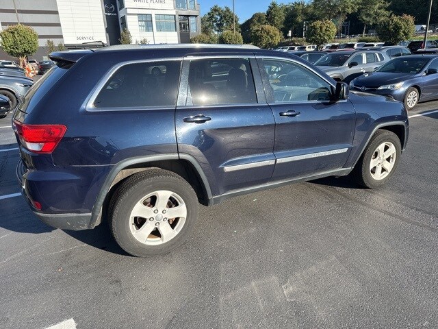 2012 Jeep Grand Cherokee Laredo photo 2