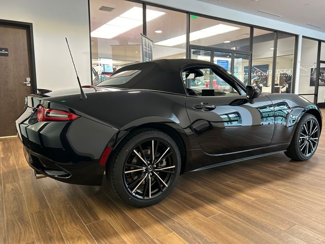 2026 Mazda MX-5 Miata Grand Touring - Photo 2