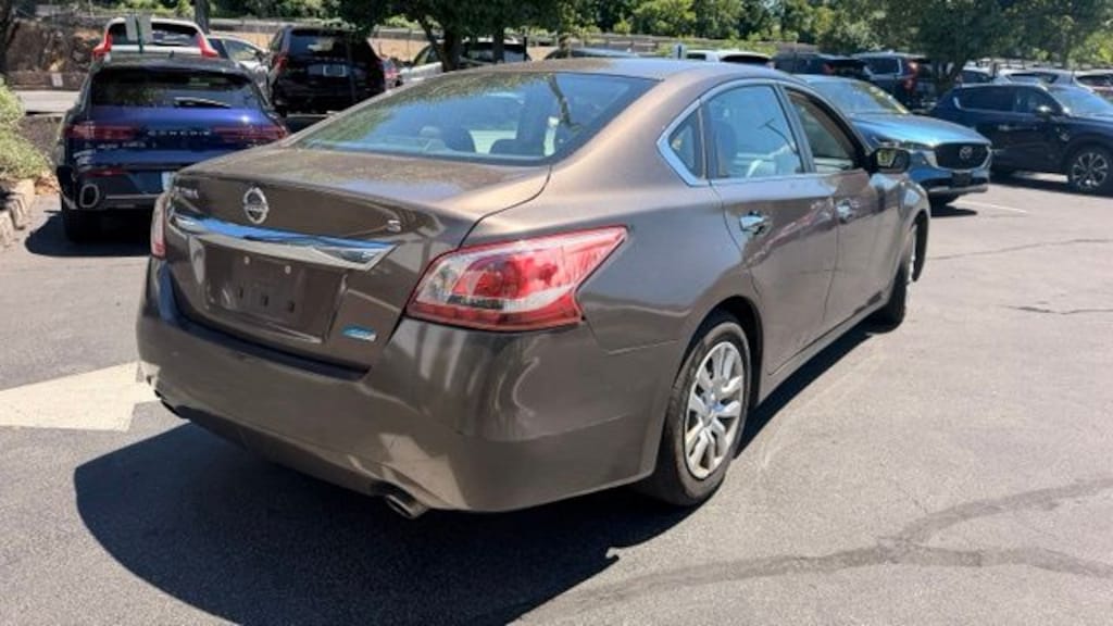 Used 2013 Nissan Altima 2.5 S Sedan