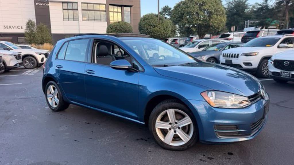 Used 2017 Volkswagen Golf Wolfsburg Hatchback