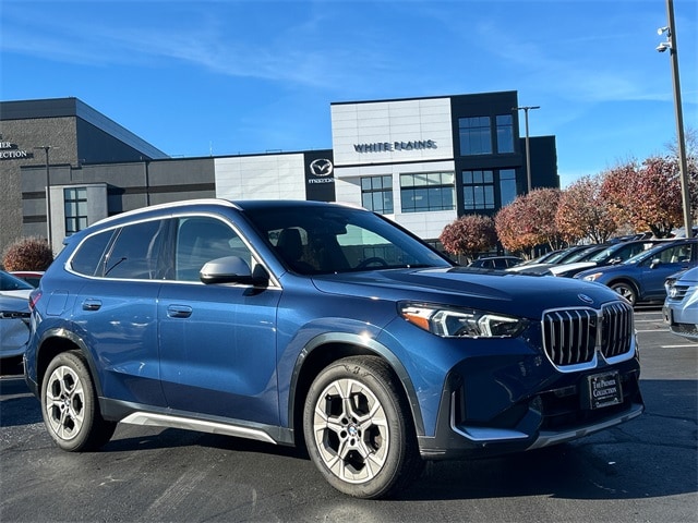 2024 BMW X1 28i's photo