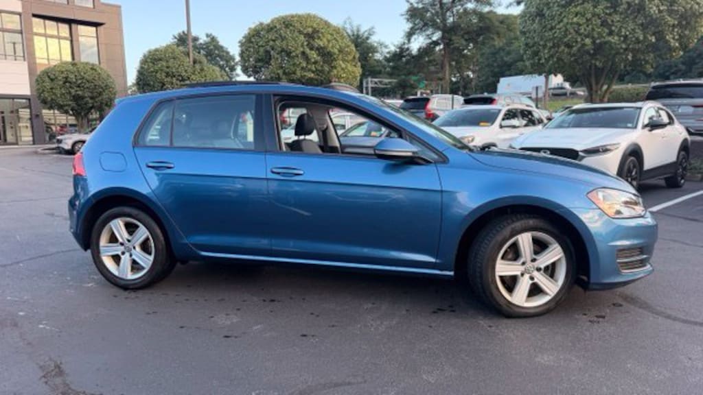 Used 2017 Volkswagen Golf Wolfsburg Hatchback
