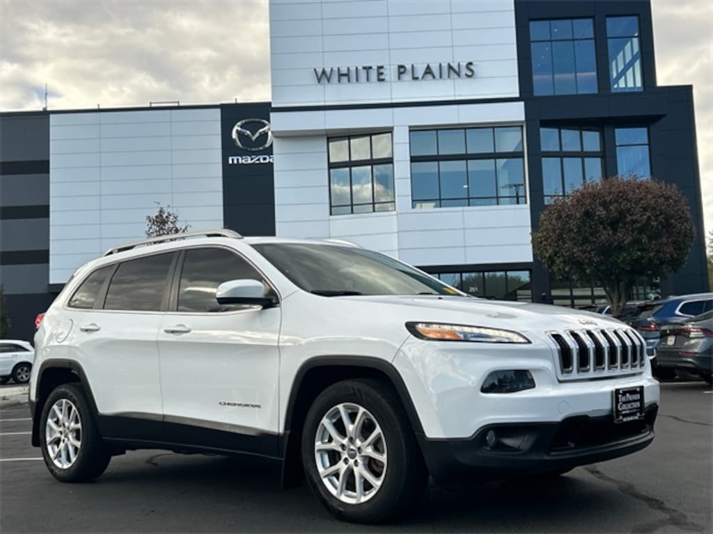 Used 2016 Jeep Cherokee Latitude SUV