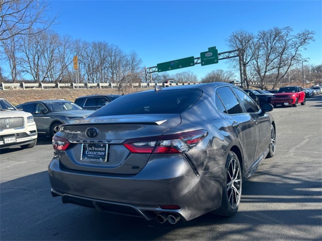 Used 2024 Toyota Camry SE Sedan