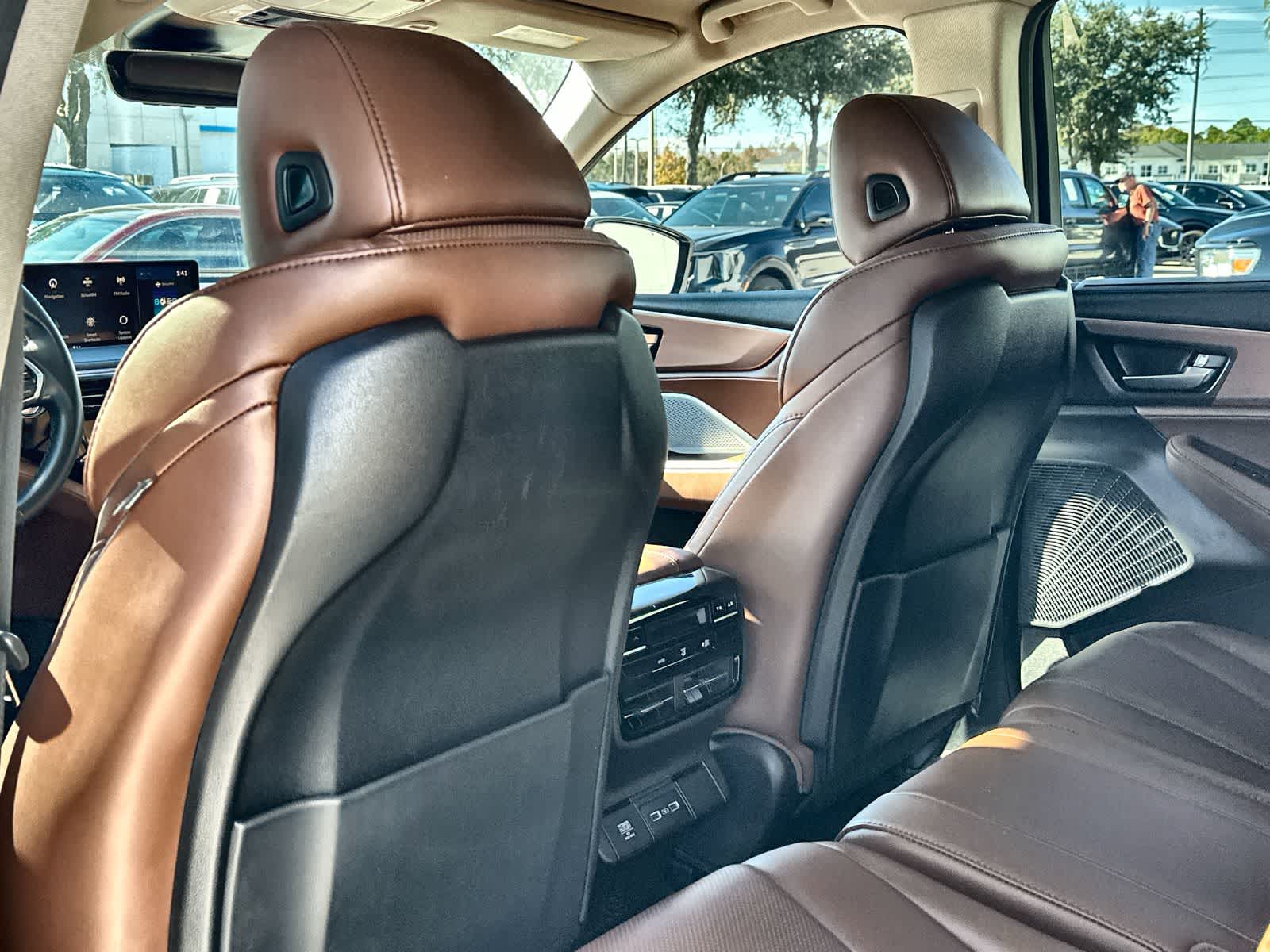 Thumbnail: 2023 Acura MDX - 12