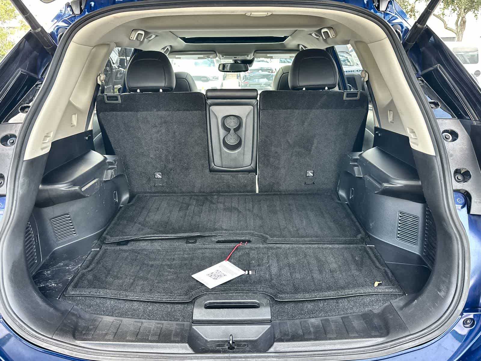 Thumbnail: 2018 Nissan Rogue - 17