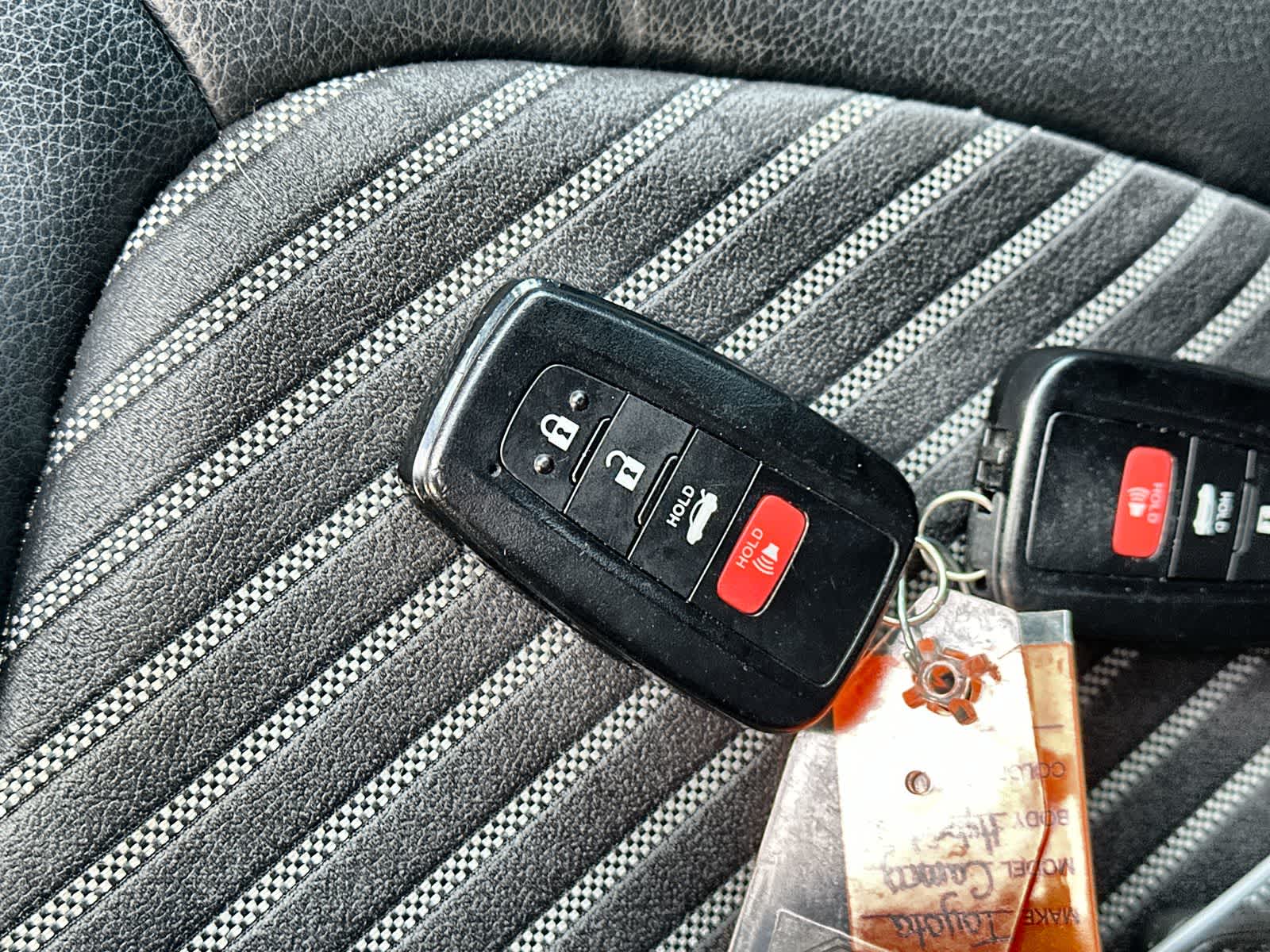 Thumbnail: 2022 Toyota Camry - 26