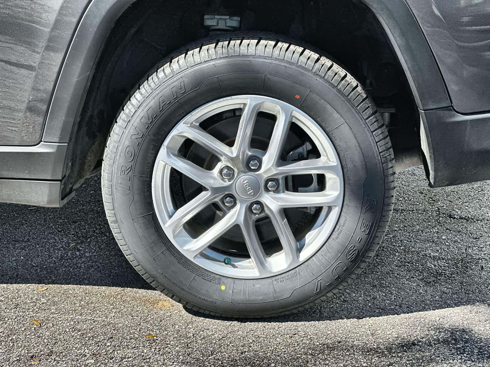 Thumbnail: 2022 Jeep Grand Cherokee L - 8