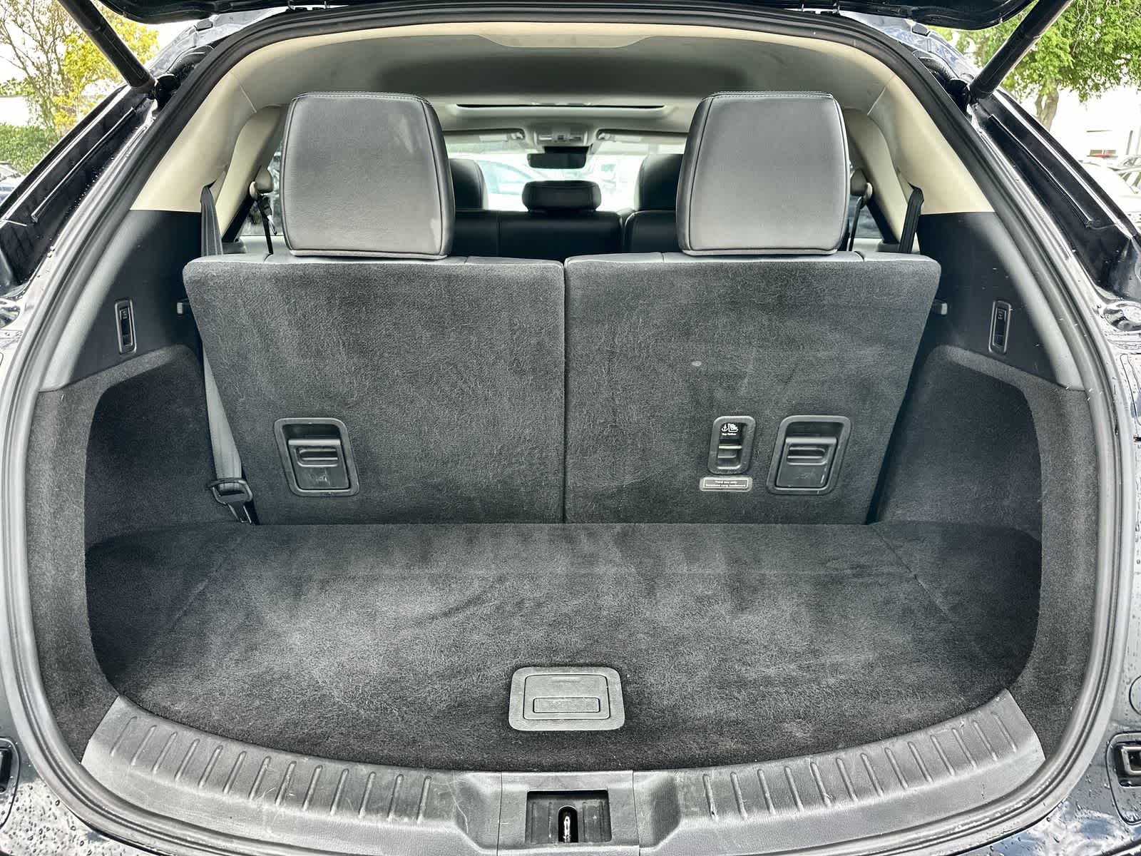 Thumbnail: 2023 Mazda CX-9 - 17