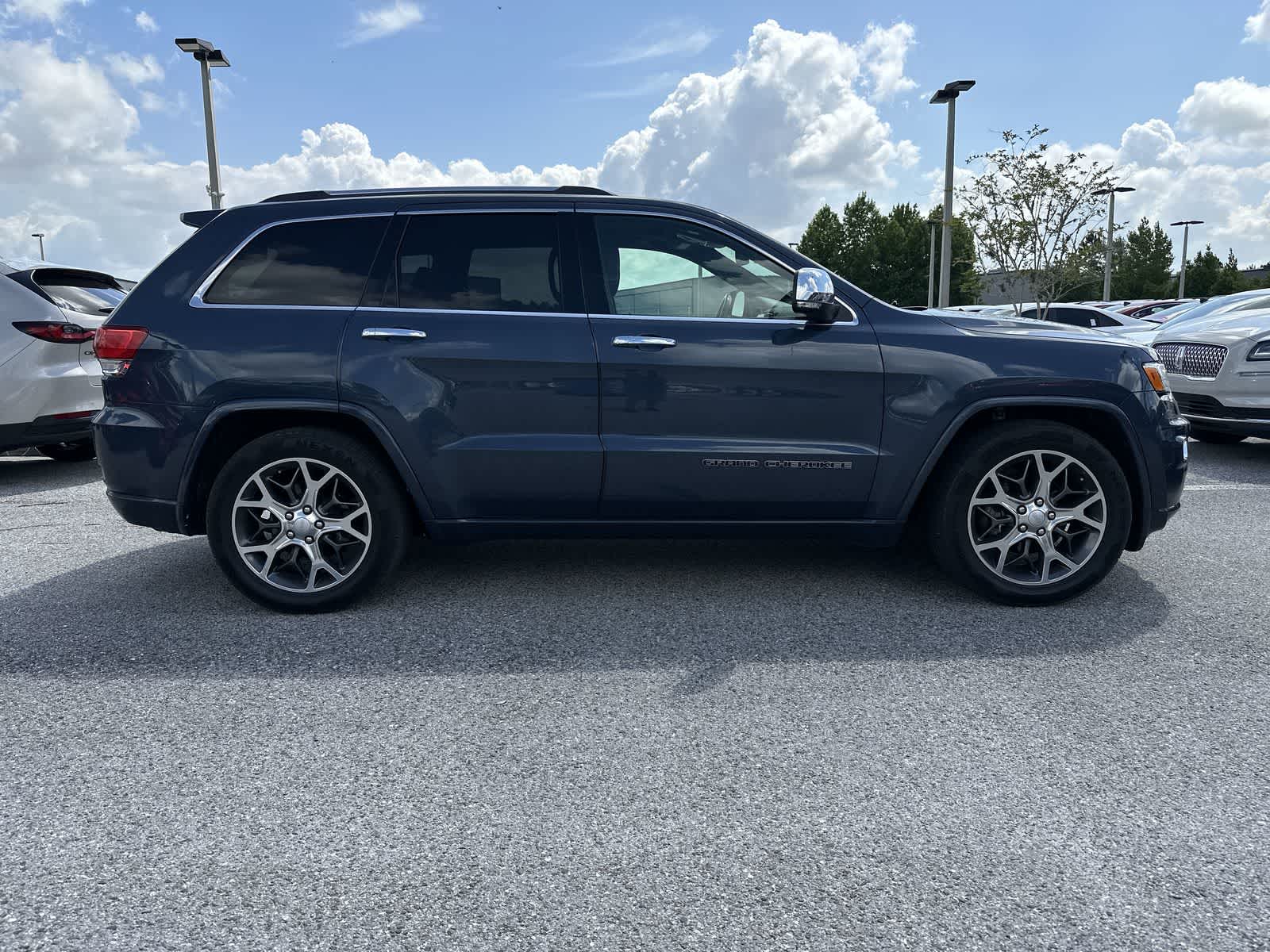 Thumbnail: 2020 Jeep Grand Cherokee - 10