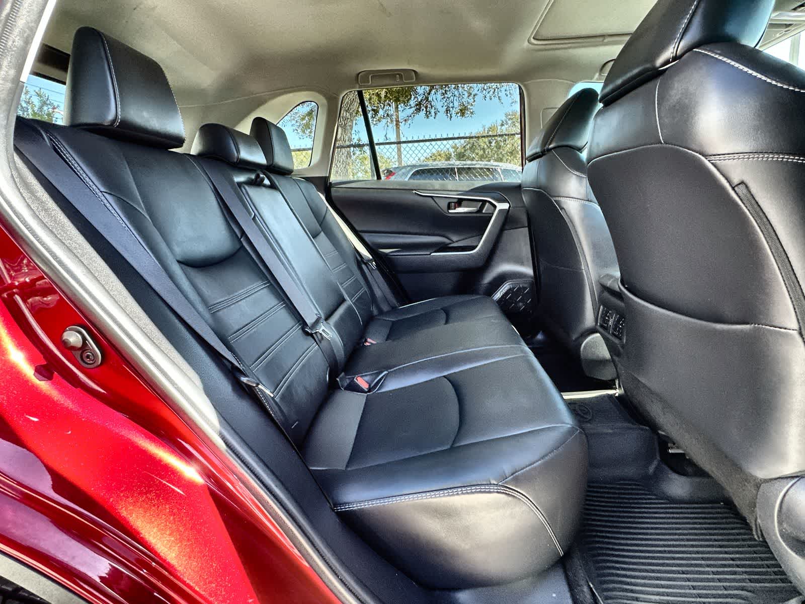 Thumbnail: 2021 Toyota RAV4 - 19