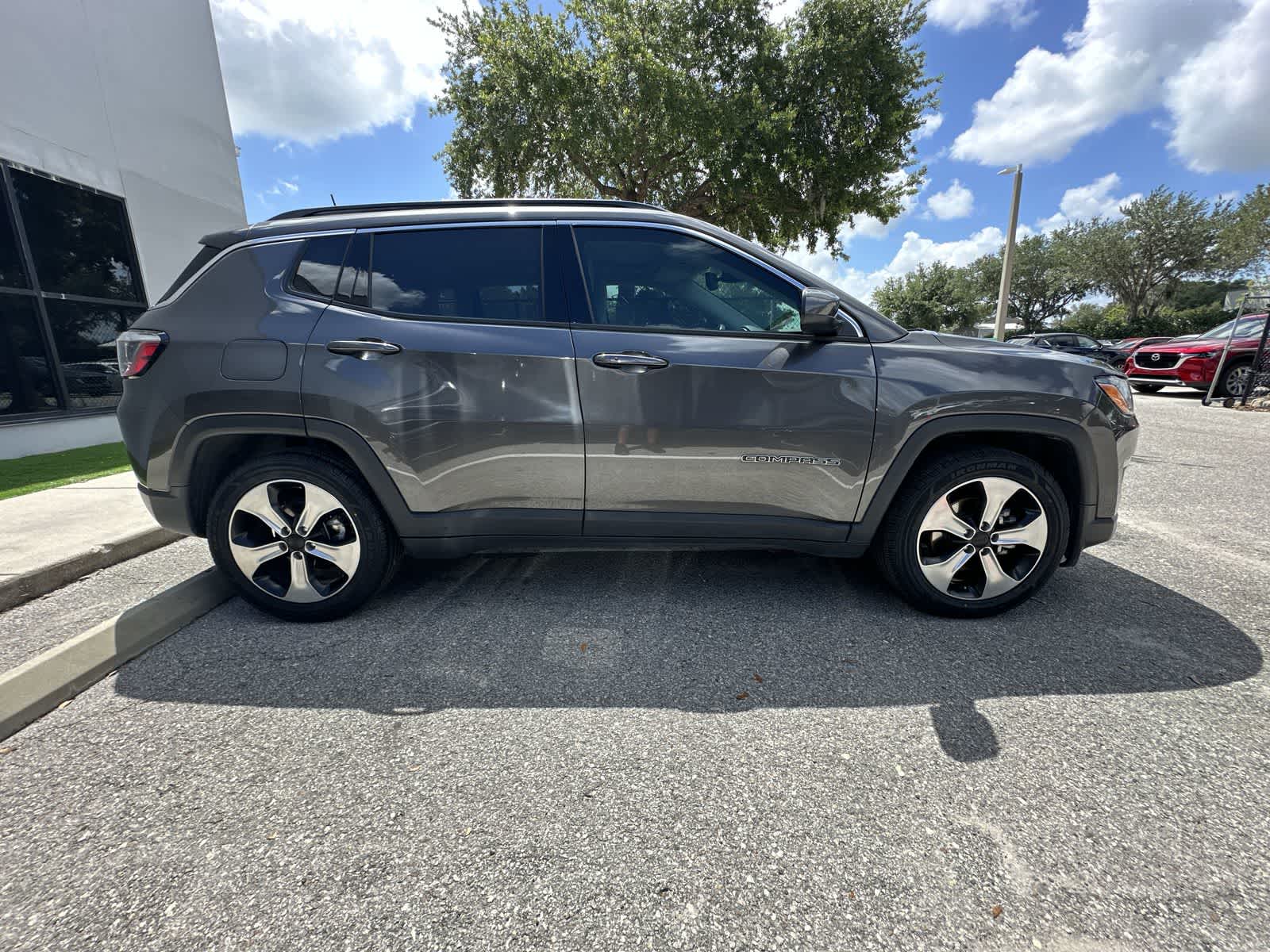 Thumbnail: 2020 Jeep Compass - 10