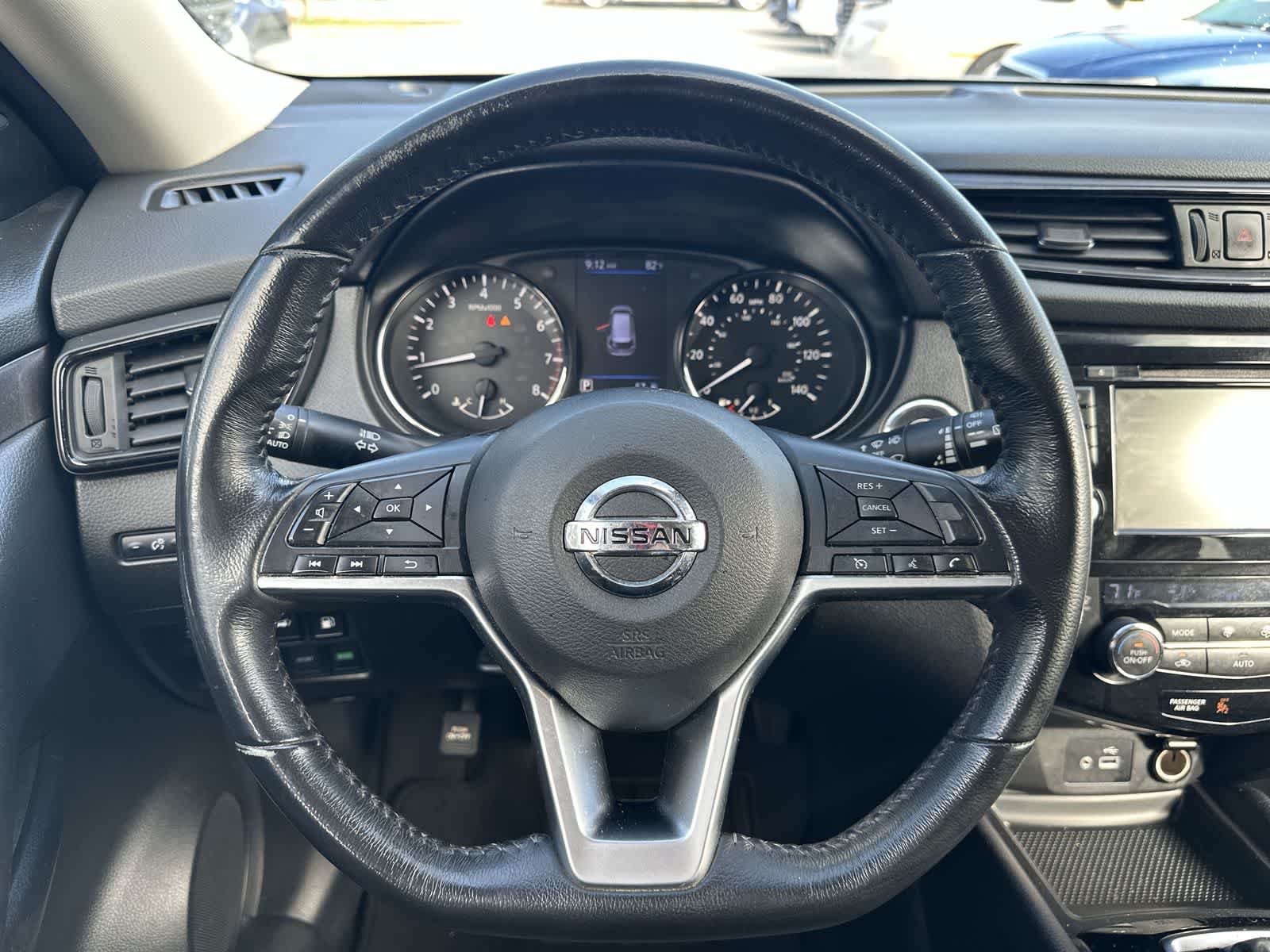 Thumbnail: 2019 Nissan Rogue - 14