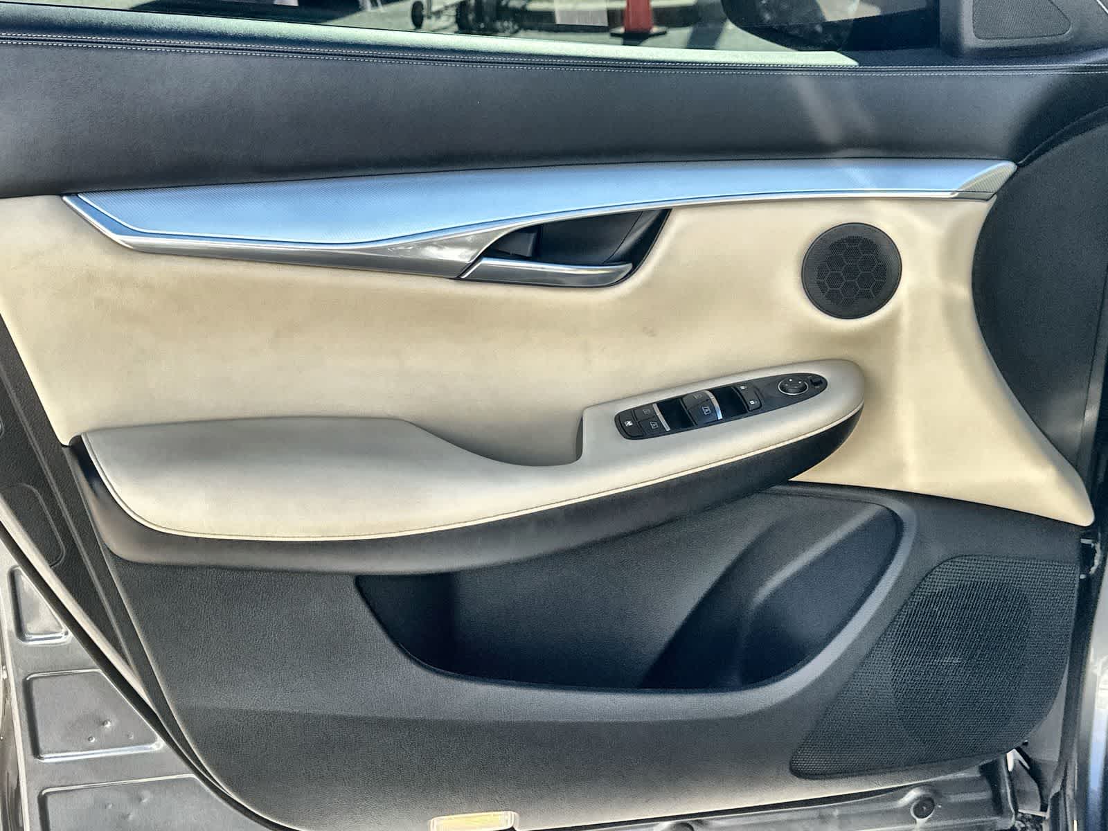 Thumbnail: 2019 INFINITI QX50 - 17